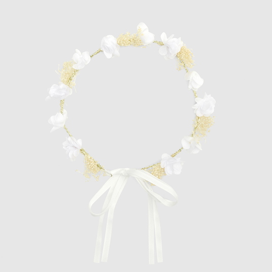 Girl flower wreath 